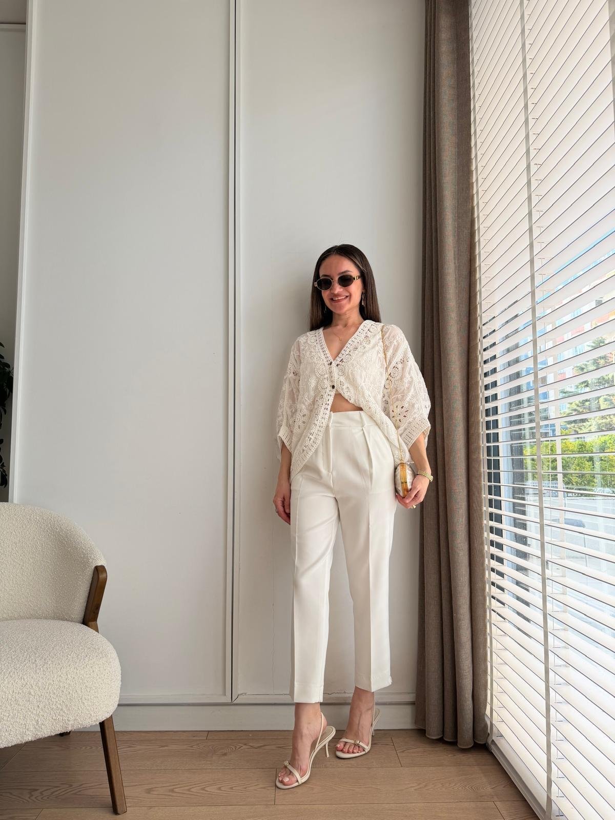 Ekru Pullu Dantel İşlemeli Kimono 39750