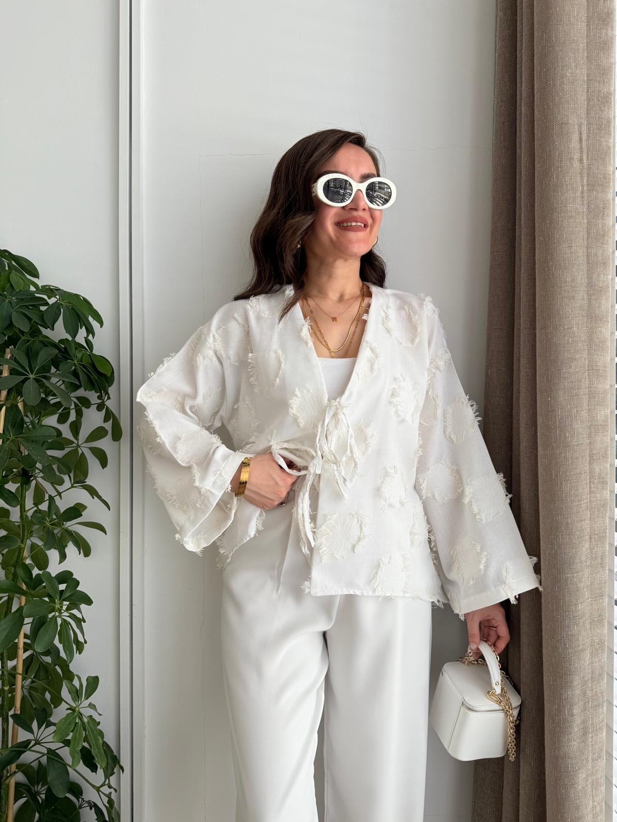 Ekru Püskül Detaylı Ön Bağlamalı Kimono 7012