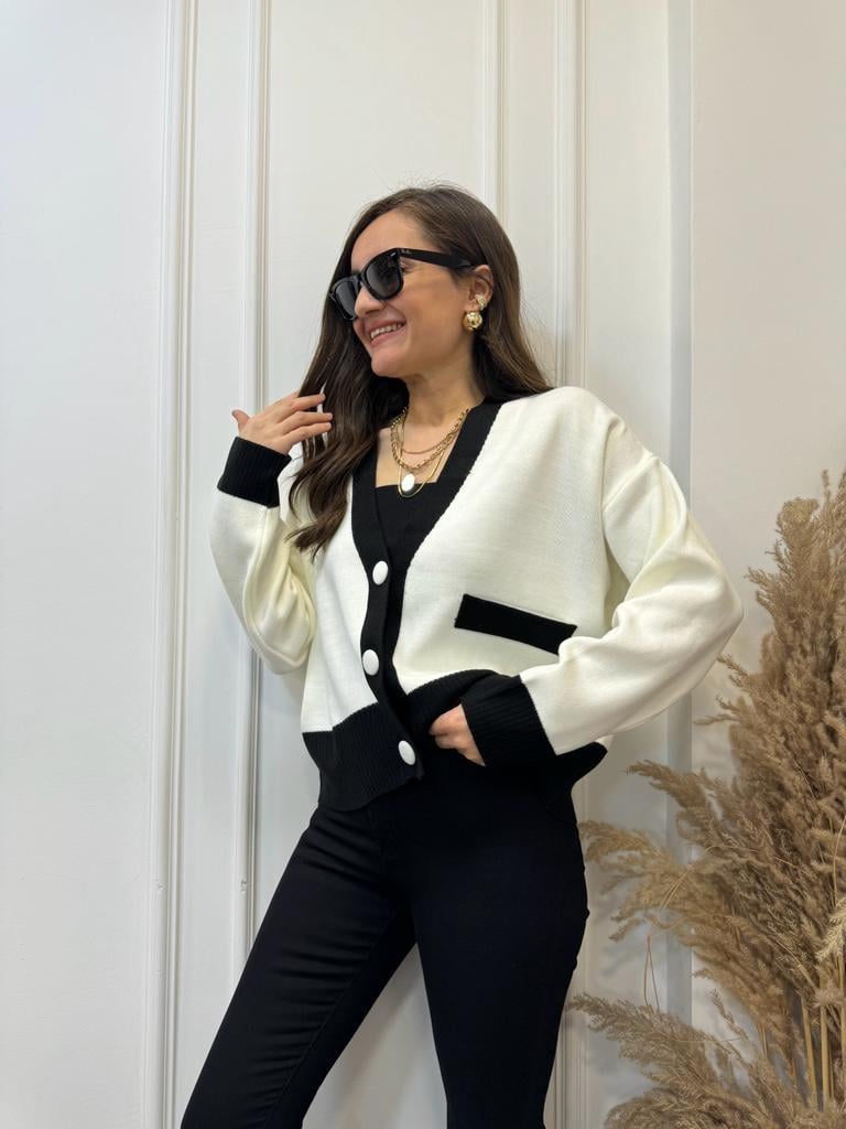 Ekru Şeritli Düğmeli Hırka 4028