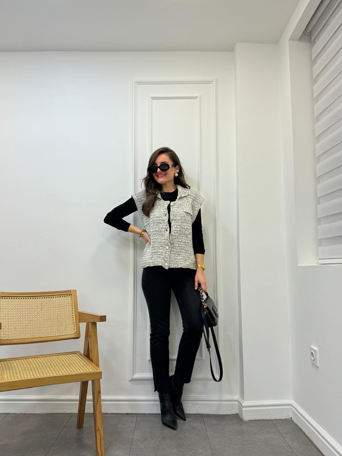 Ekru Sim Geçişli Örme Triko Yelek 4500