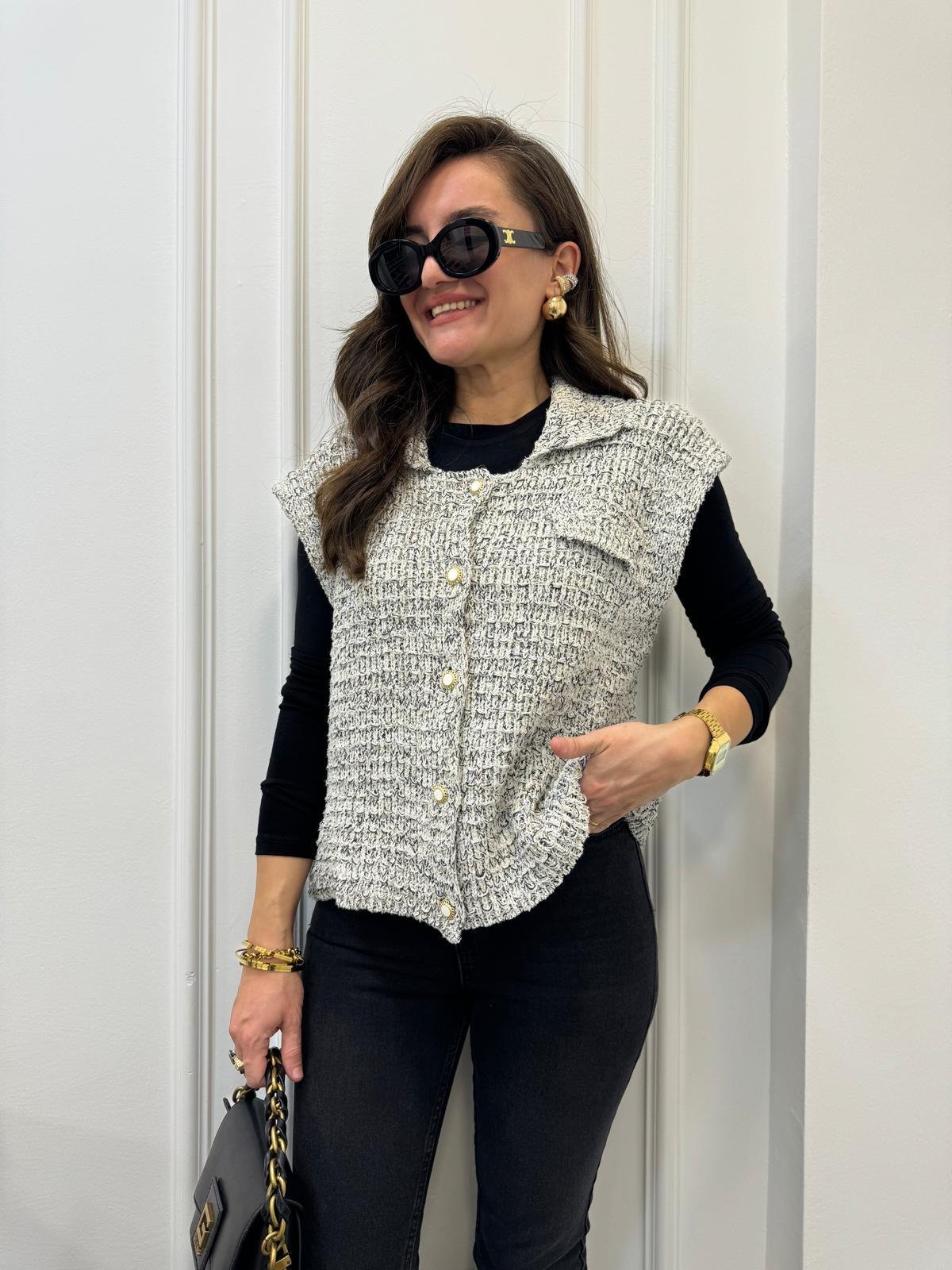 Ekru Sim Geçişli Örme Triko Yelek 4500