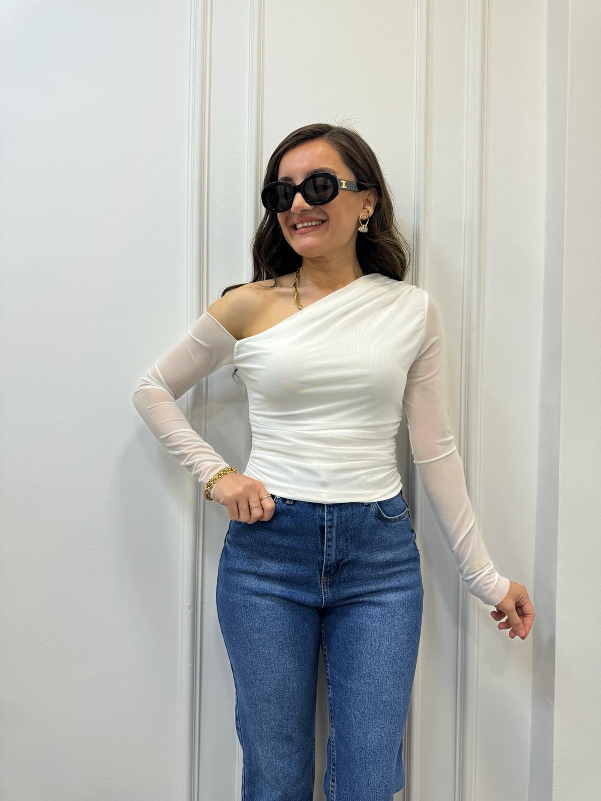 Ekru Tek Omuz Detaylı Yan Drapeli Tül Crop 2901