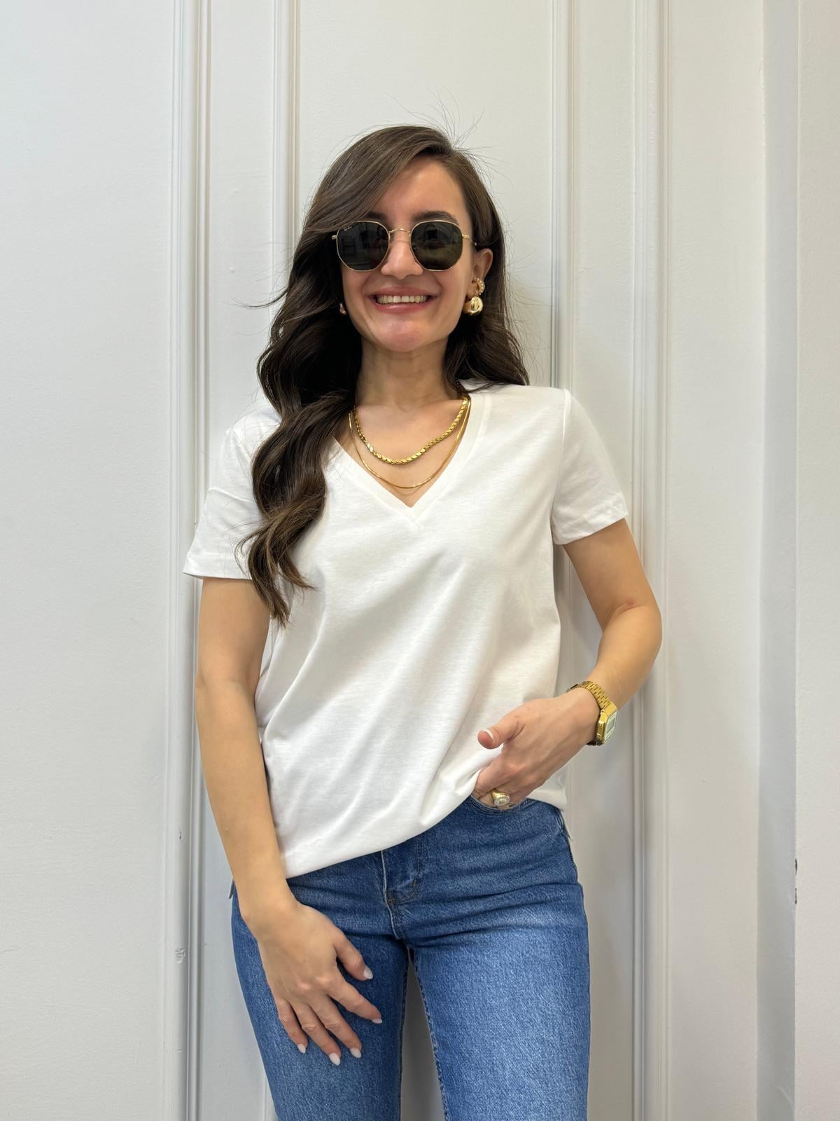 Ekru V Yaka Basic Tişört 3470