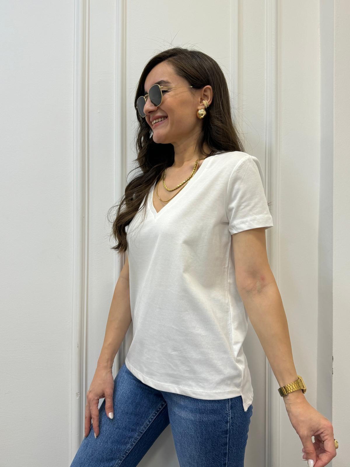 Ekru V Yaka Basic Tişört 3470