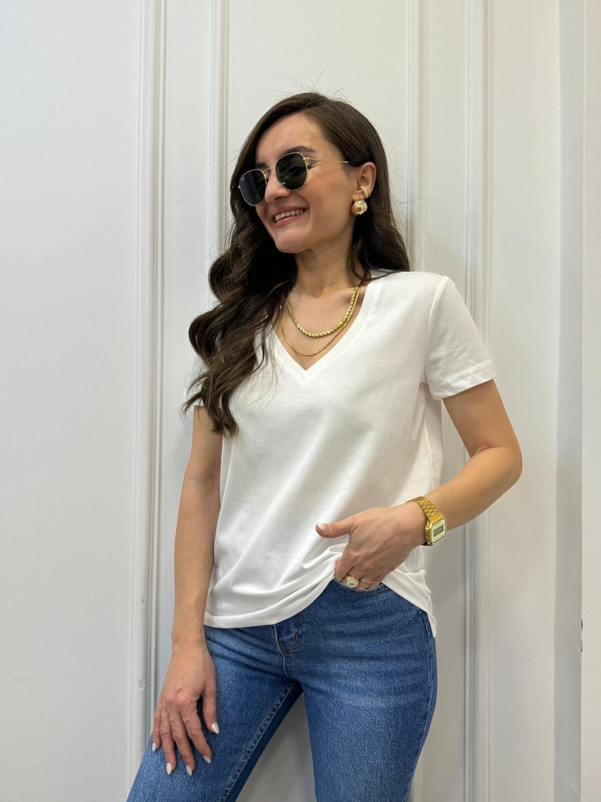Ekru V Yaka Basic Tişört 3470