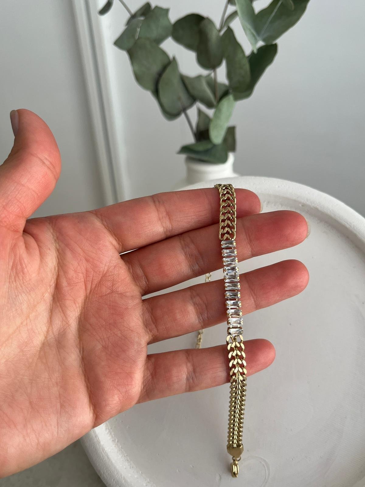 Gold Balık Sırtı Baget Taşlı Bileklik ST5