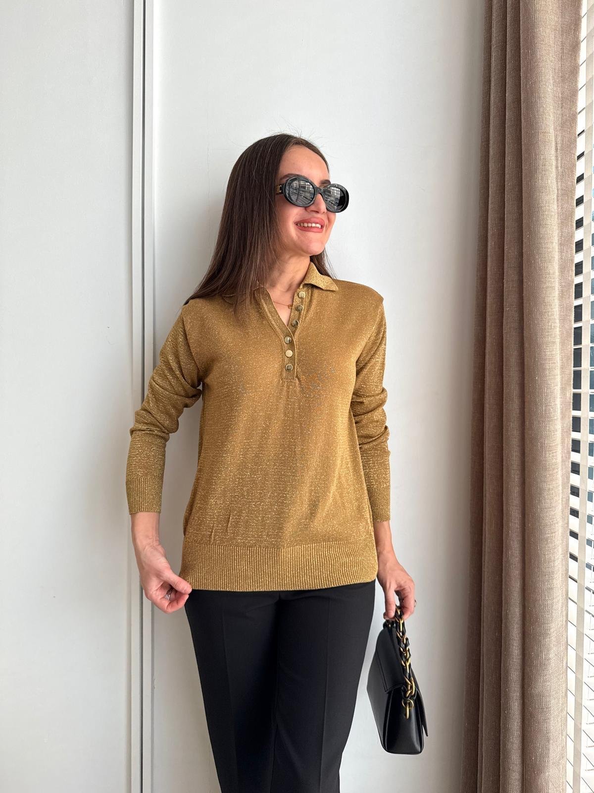 Gold Polo Yaka Gold Düğmeli Simli Triko Bluz 251133