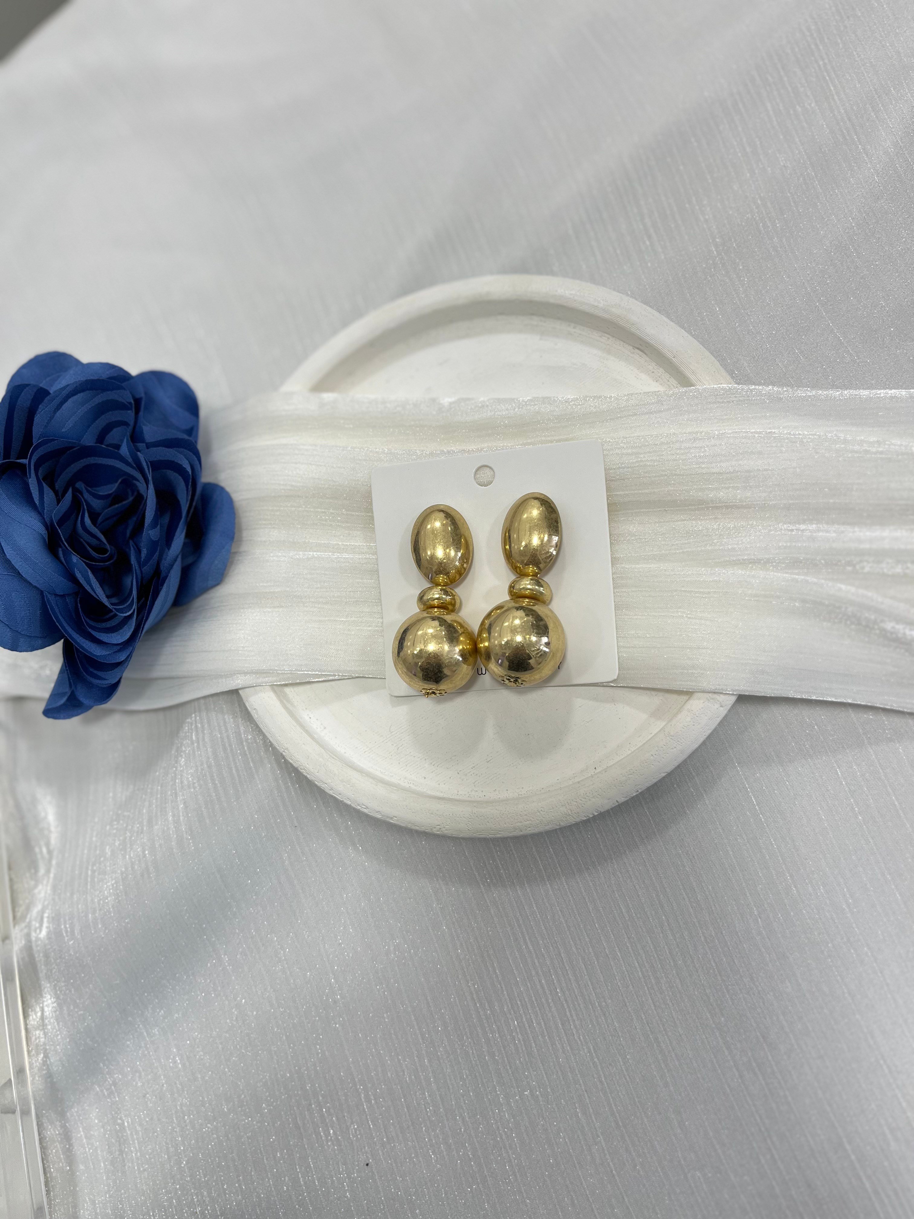 Gold Top Sallantılı Küpe KP55