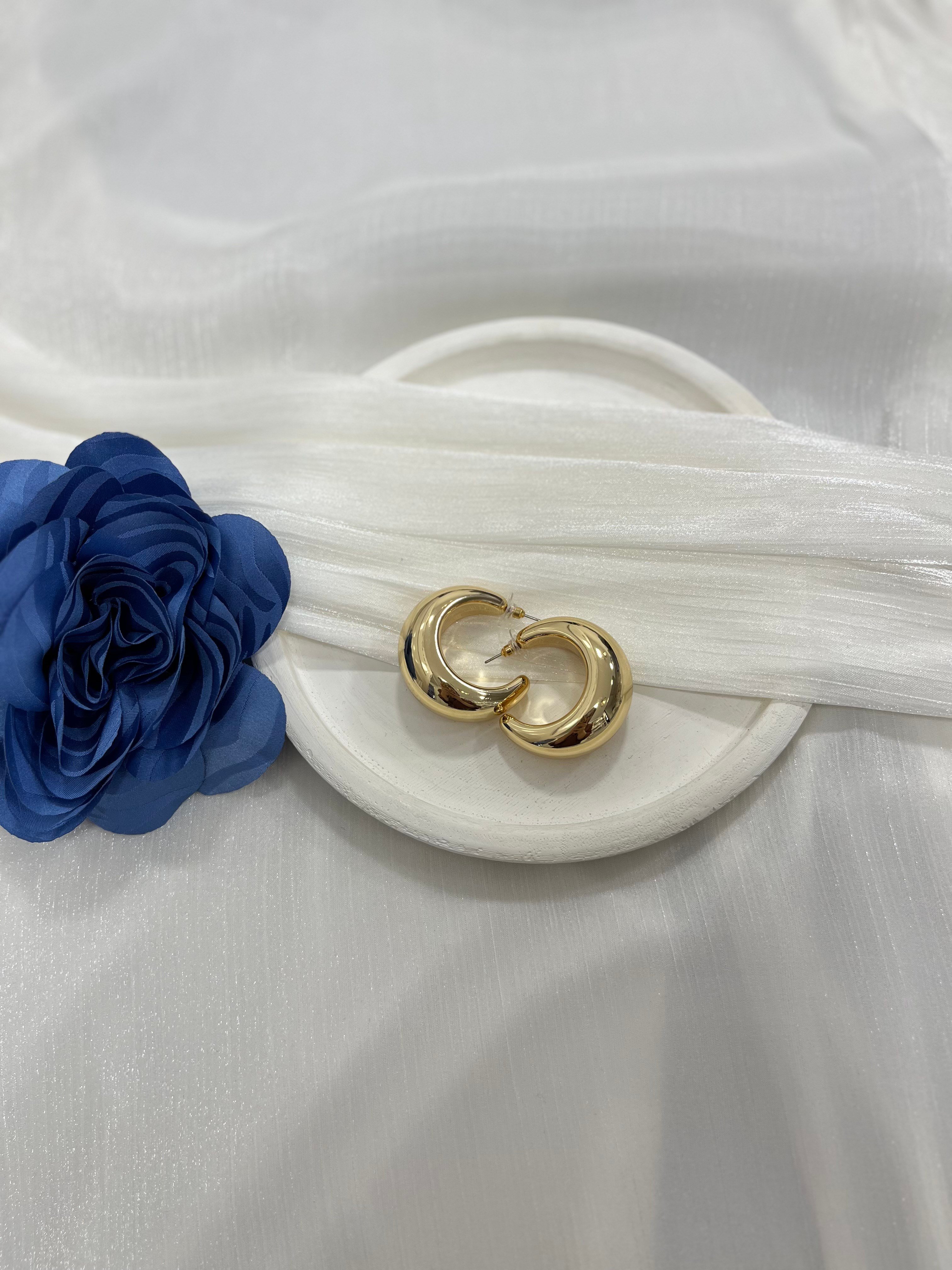 Gold Yarım Hilal Detaylı Küpe KP49