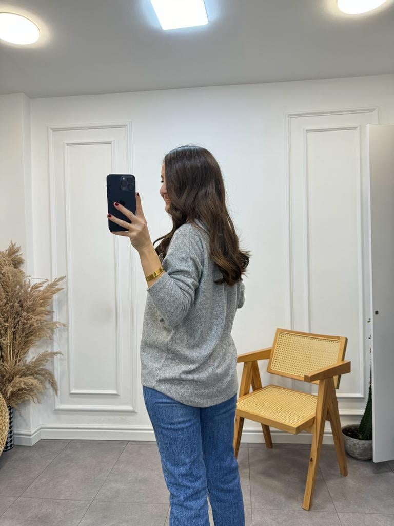Gri Bisiklet Yaka Yumoş Triko Bluz 0050