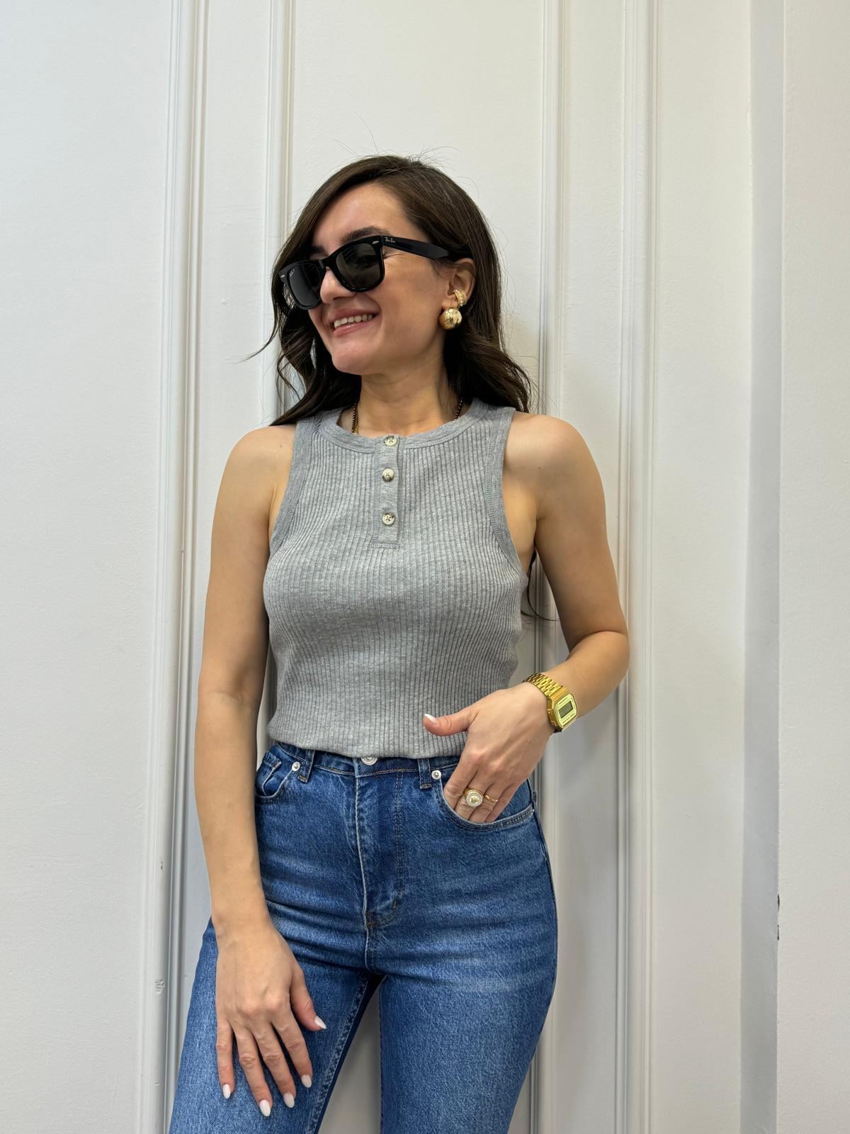 Gri Düğme Detaylı Triko Bluz 9818