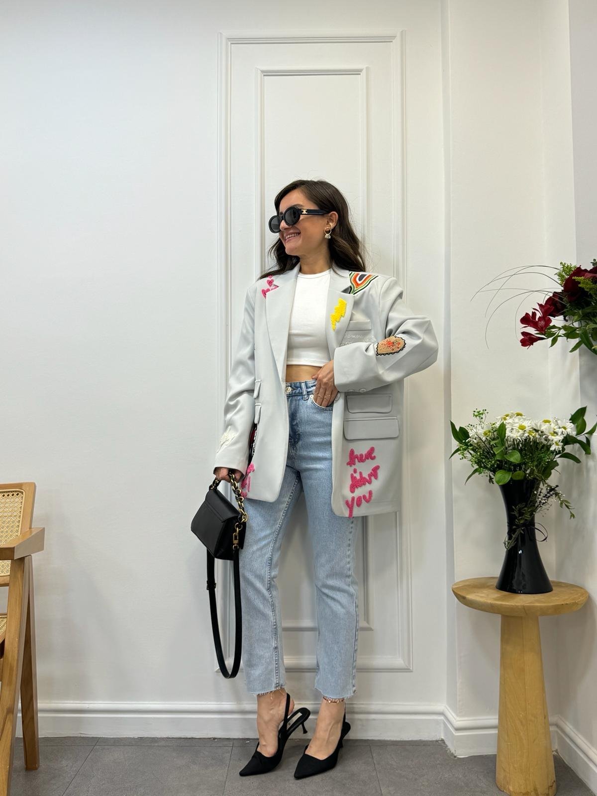 Gri Tasarım Nakış Detaylı Blazer Ceket 1401