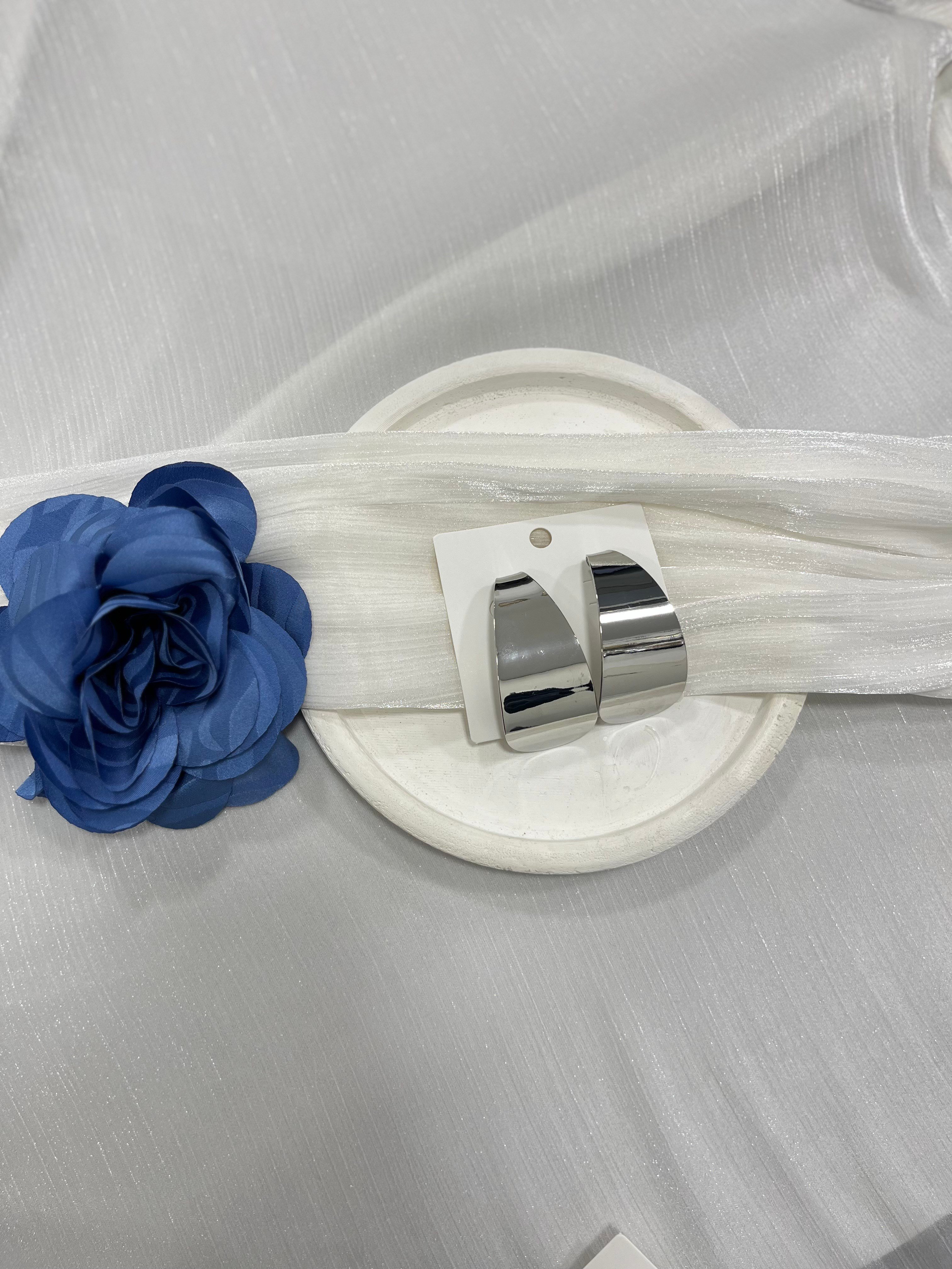 Gümüş Kıvrımlı Plaka Küpe KP24