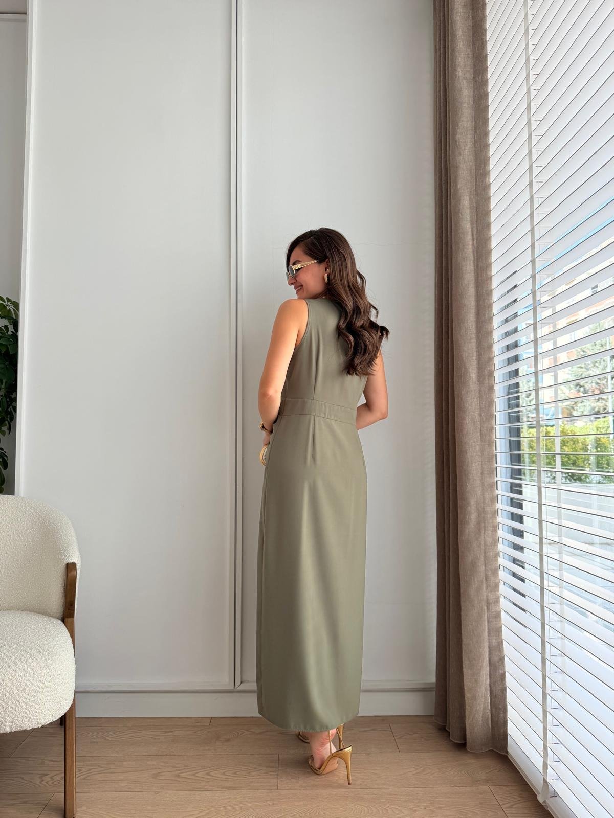Haki Bel Detaylı Yırtmaçlı Elbise 2650