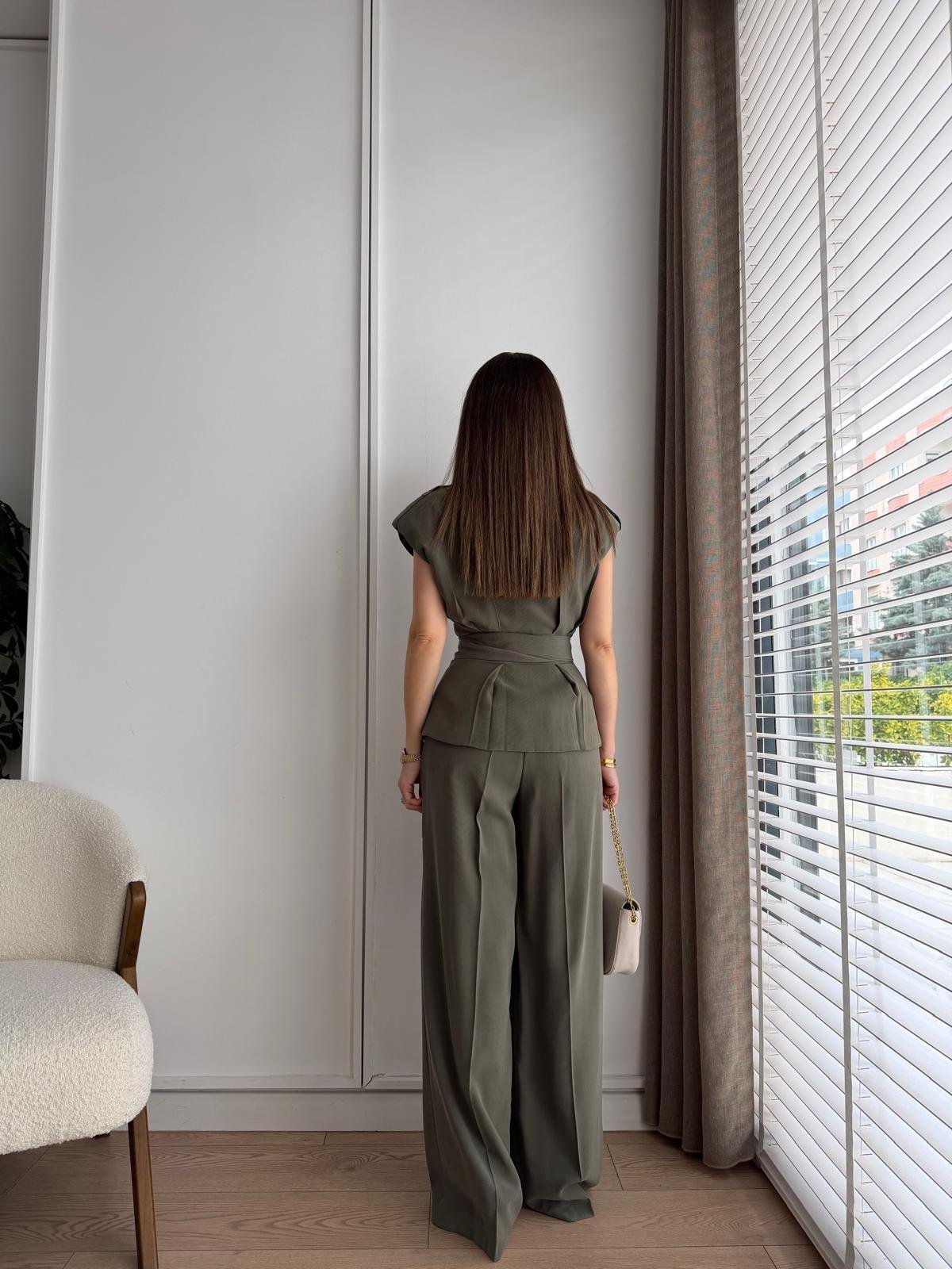 Haki Bel Kuşaklı Yelek Pantolon Takım 580769