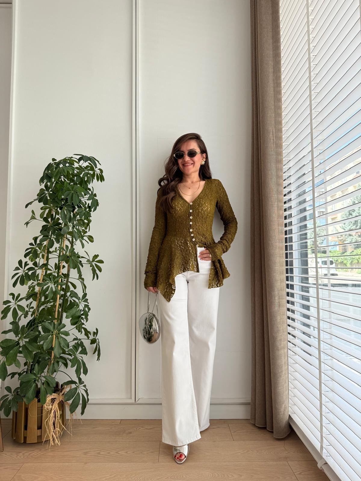 Haki Düğmeli Peplum Dantel Bluz 60433