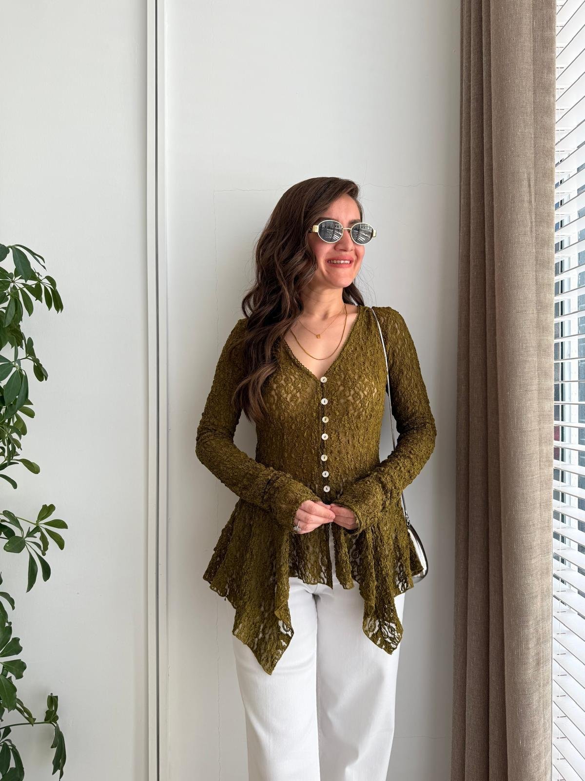 Haki Düğmeli Peplum Dantel Bluz 60433
