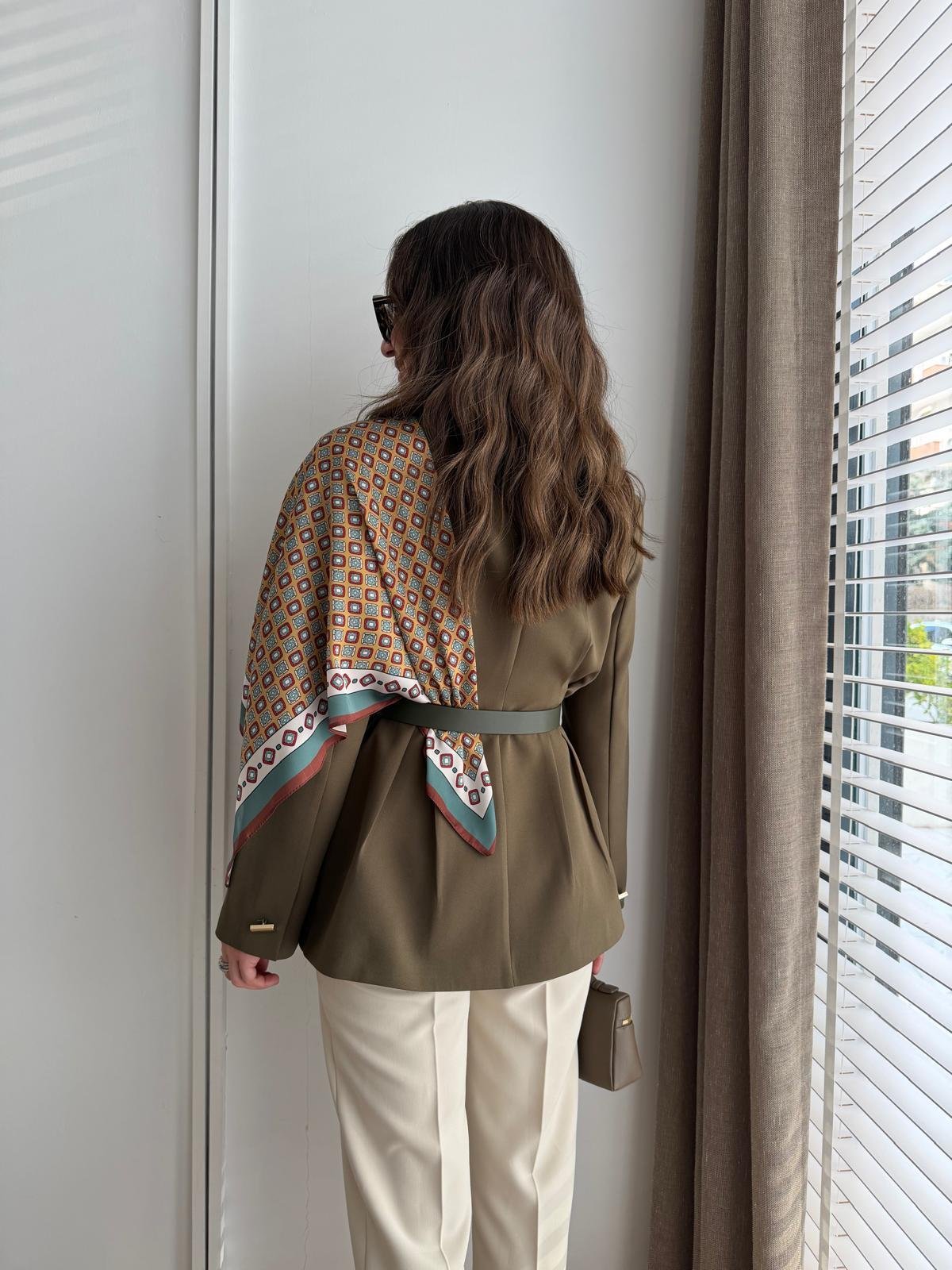 Haki Kemerli Fular Detaylı Blazer Ceket 6337
