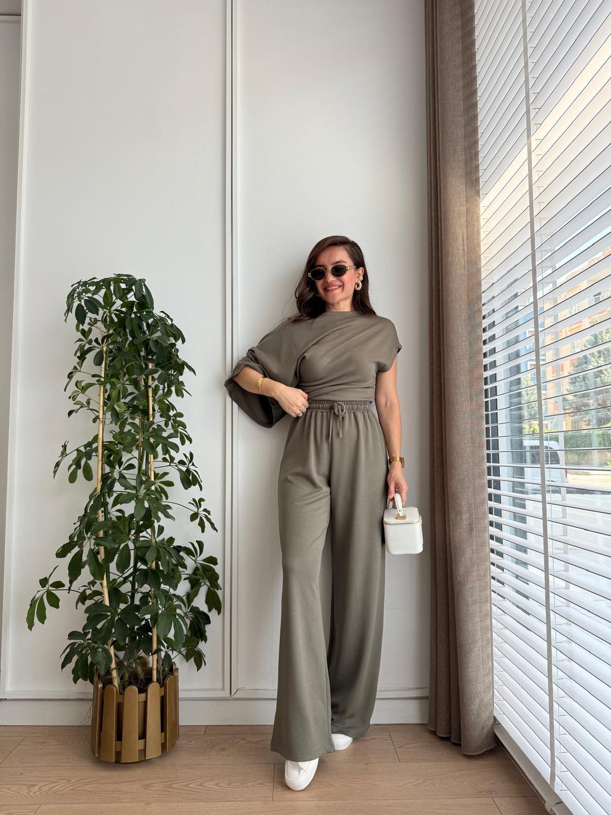 Haki Modal Kumaş Yarasa Kol Bluz Pantolon Takım 3530