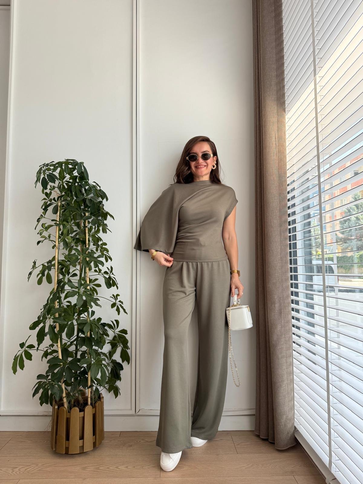 Haki Modal Kumaş Yarasa Kol Bluz Pantolon Takım 3530