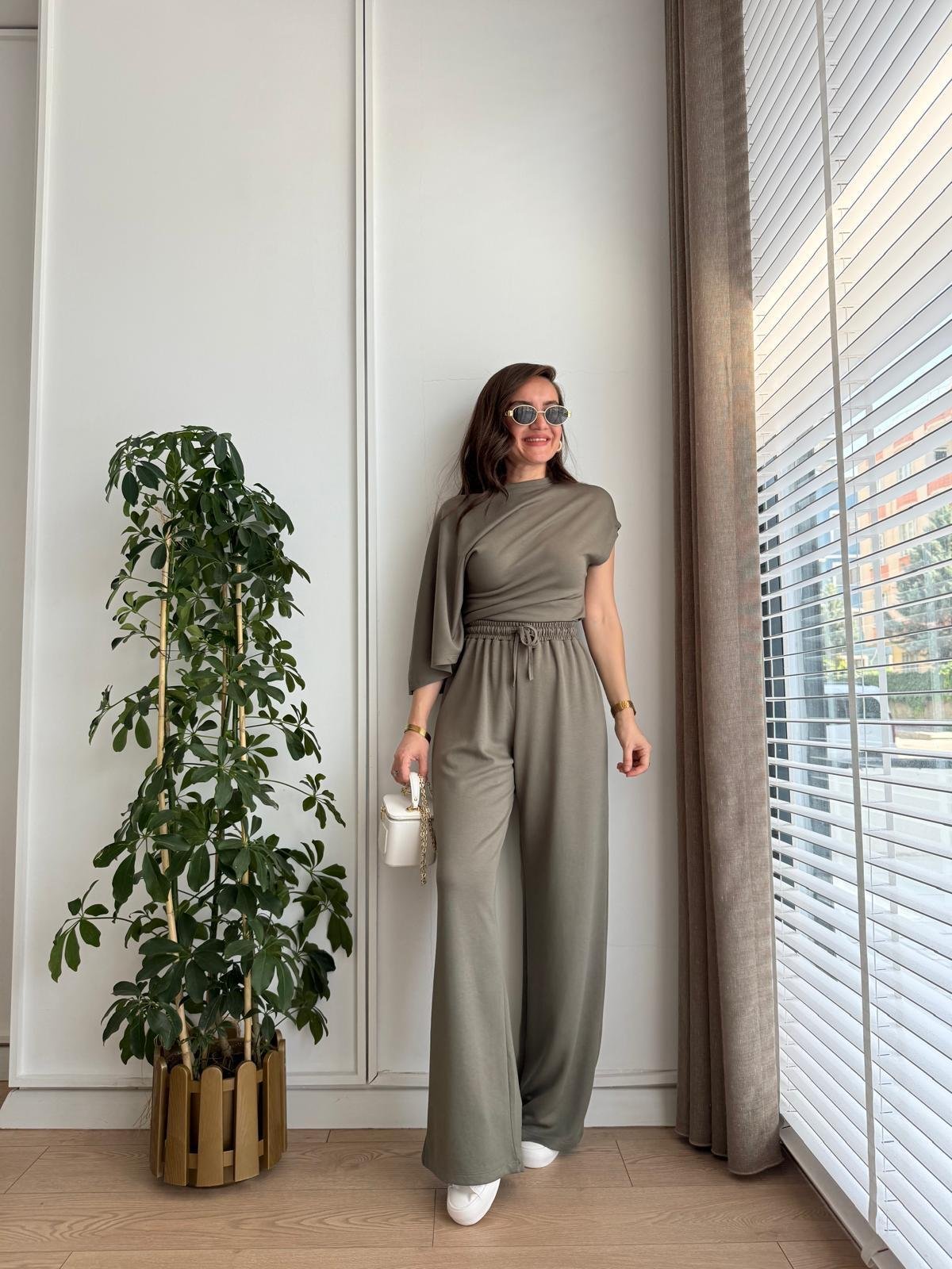 Haki Modal Kumaş Yarasa Kol Bluz Pantolon Takım 3530