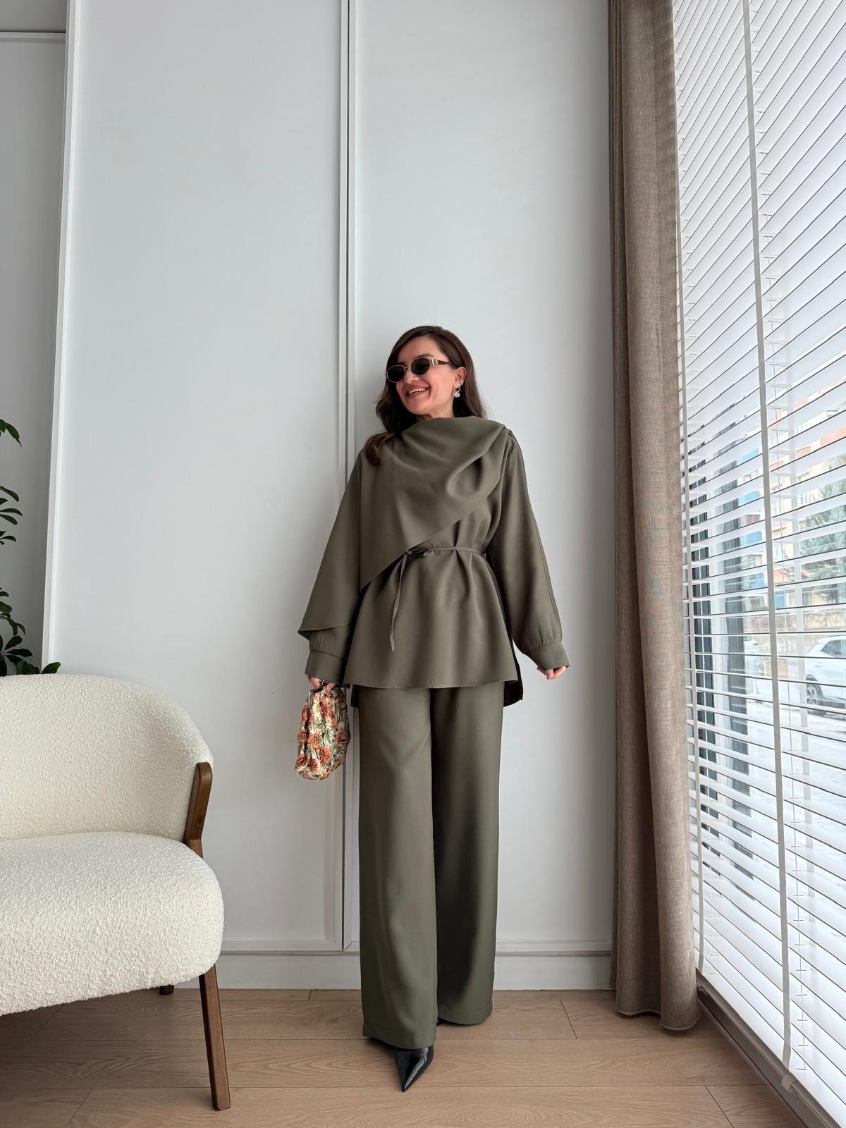 Haki Şal Yaka Tasarım Bluz Pantolon Takım 8625