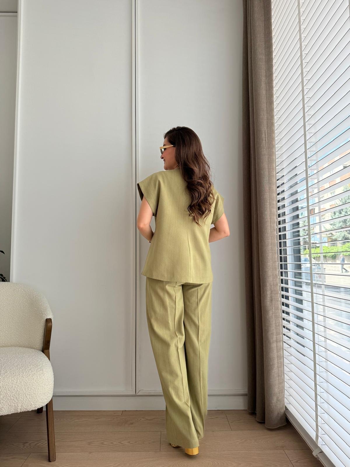 Haki Tasarım Asimetrik Kesim Yelek Pantolon Takım 8647
