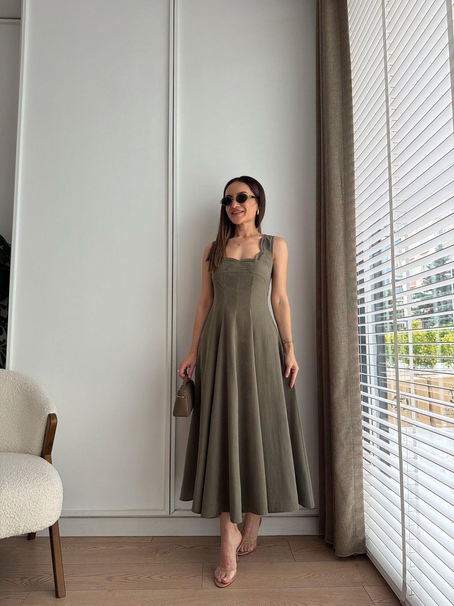Haki Yaka Detaylı Tensel Elbise 0365