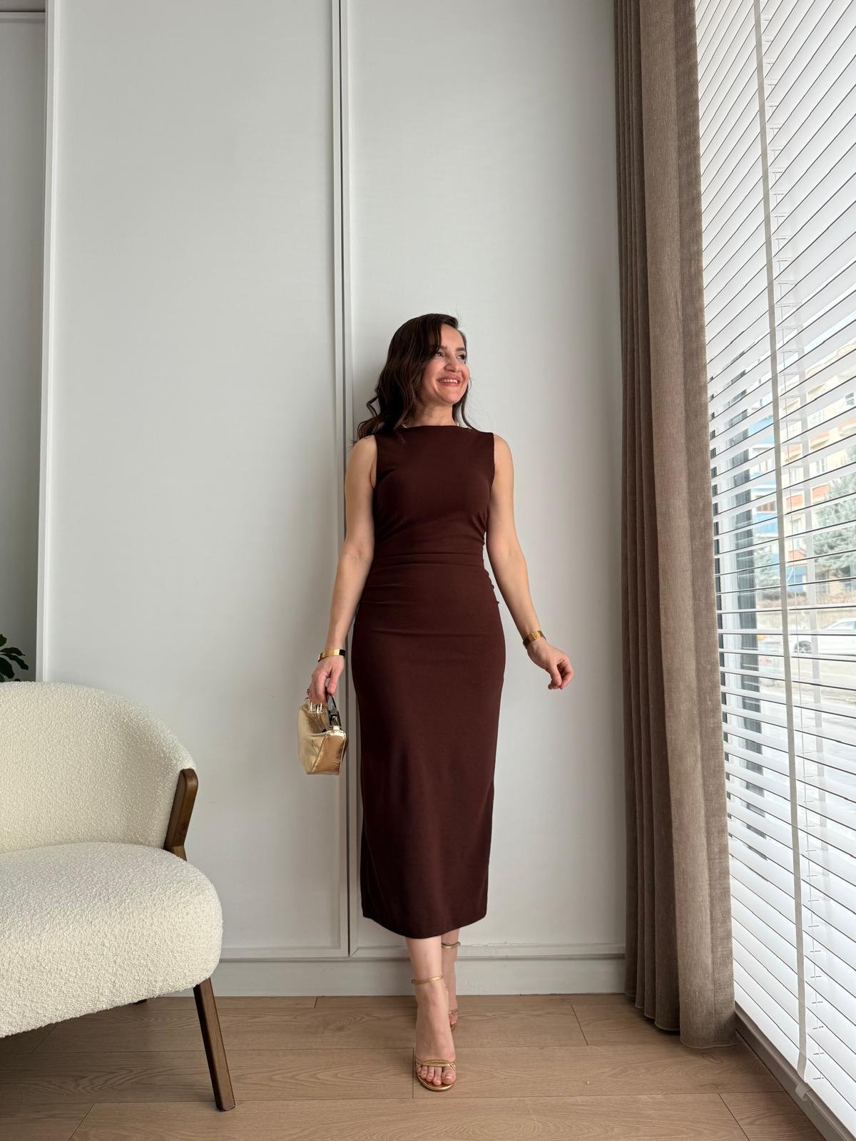 Kahve rengi Bel Drape Detaylı Yırtmaçlı Elbise 1216