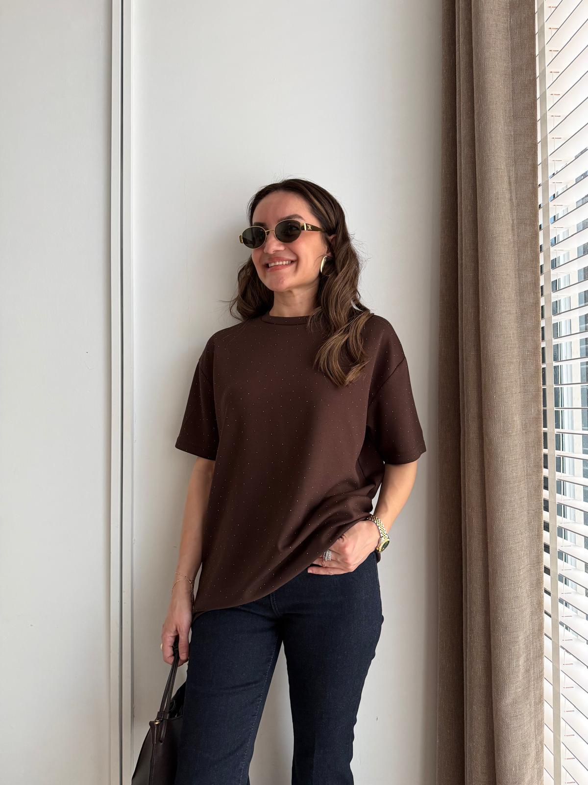Kahve rengi Bisiklet Yaka Taşlı Tshirt 4236