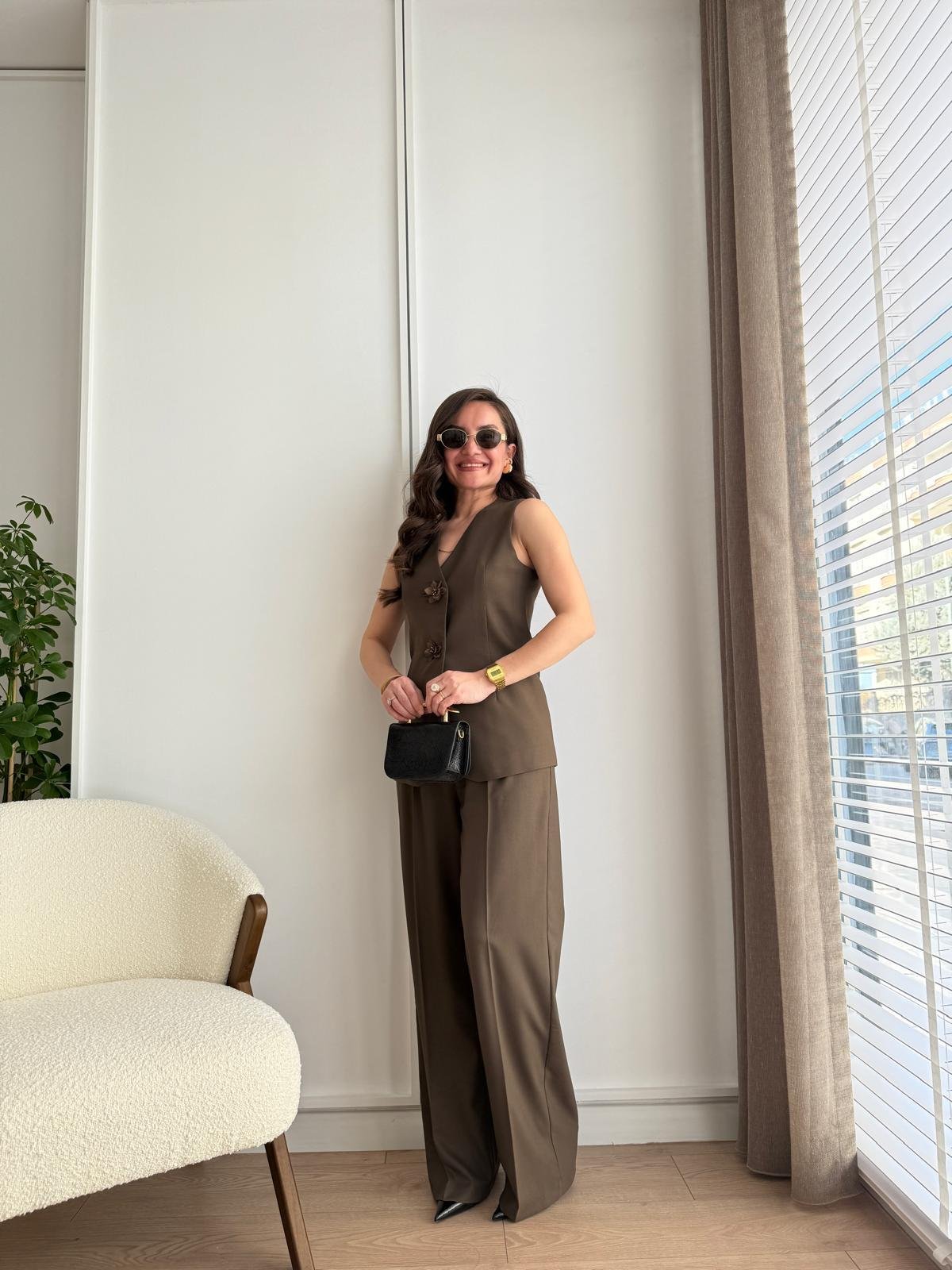 Kahve rengi Bronş Düğmeli Tasarım Yelek Pantolon Takım 8544