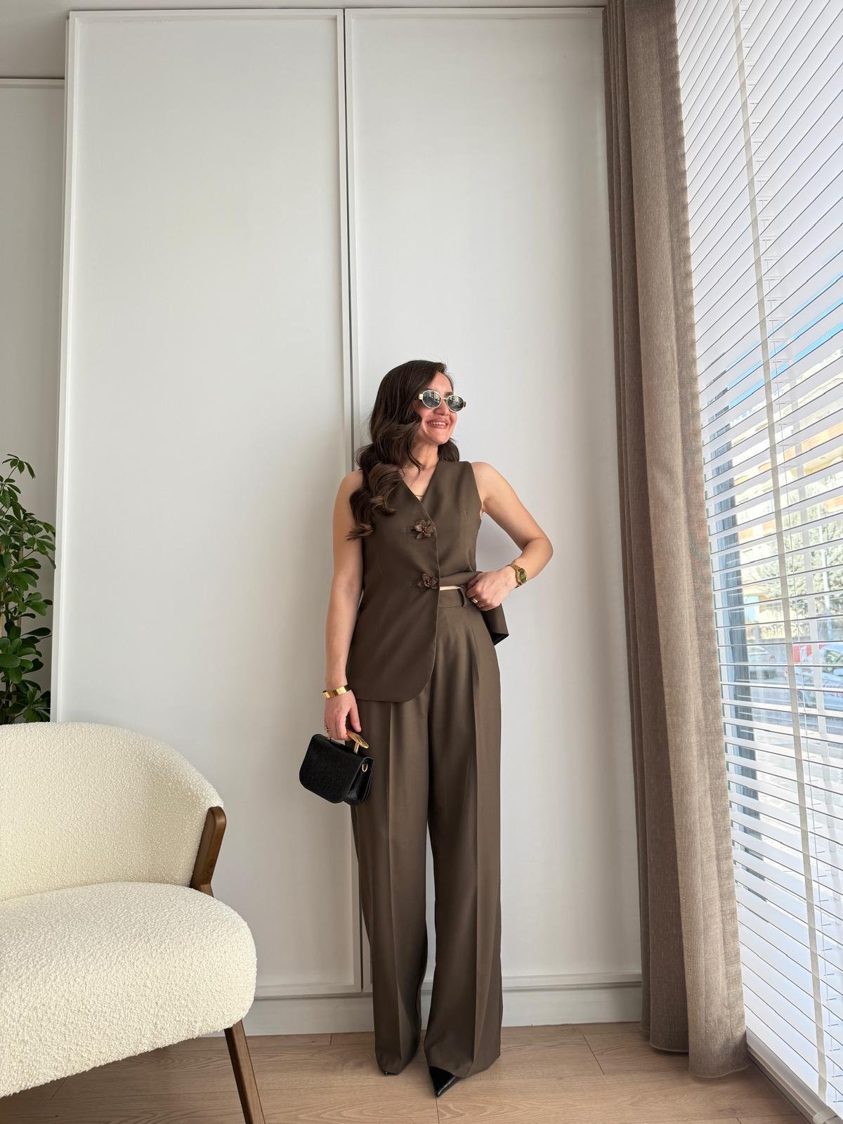 Kahve rengi Bronş Düğmeli Tasarım Yelek Pantolon Takım 8544