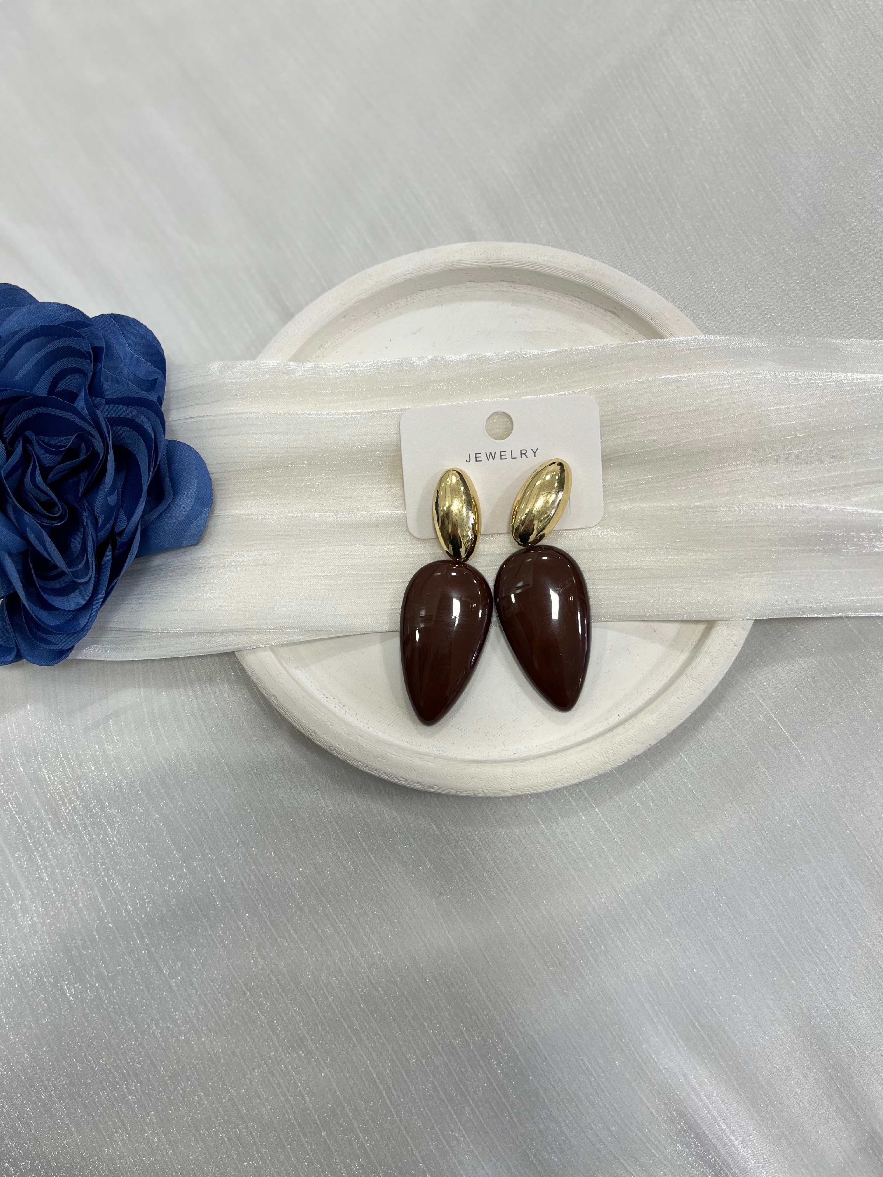 Kahve rengi Damla Sallantılı Küpe KP73