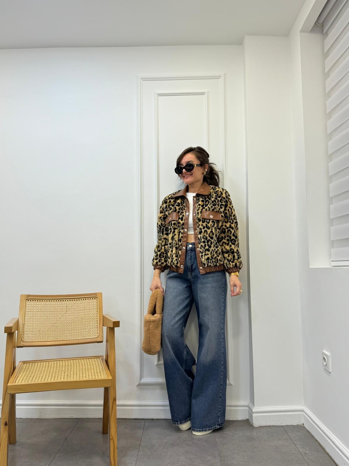 Kahve rengi Deri Garnili Leopar Desen Peluş Ceket 35455