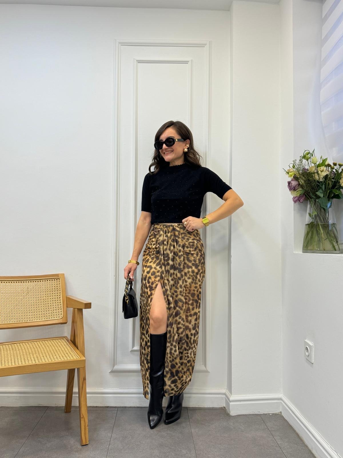 Kahve rengi Drape Detaylı Yırtmaçlı Etek 0151