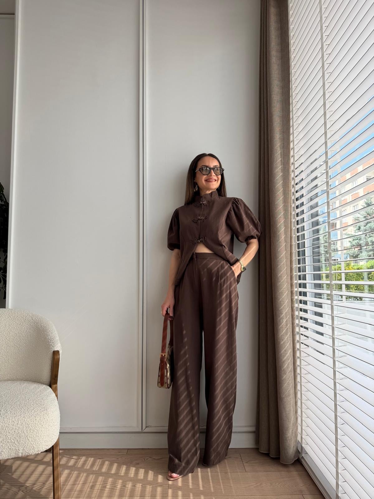 Kahve rengi Düğme Detaylı Kısa Kol Keten Takım 9149
