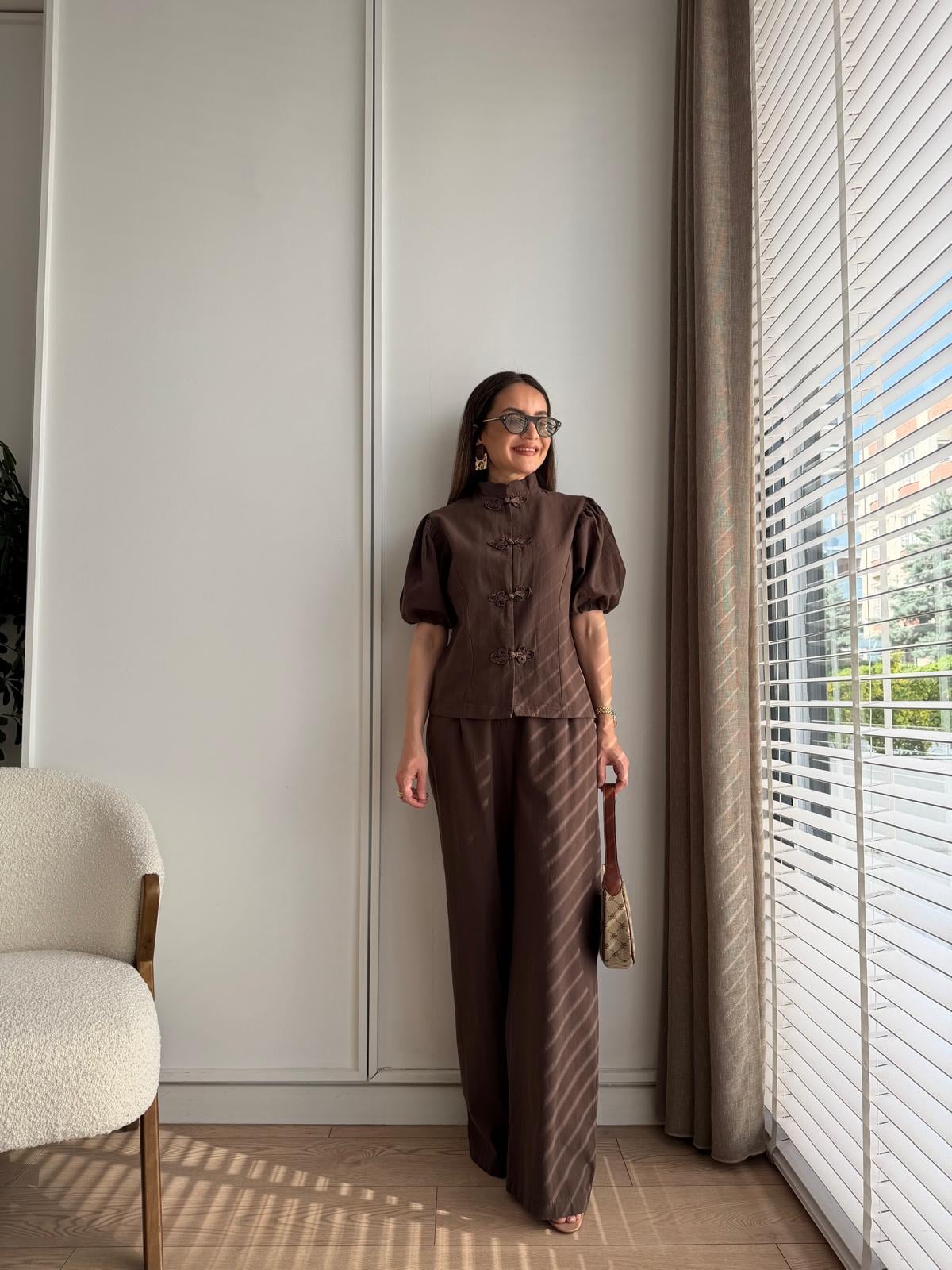 Kahve rengi Düğme Detaylı Kısa Kol Keten Takım 9149