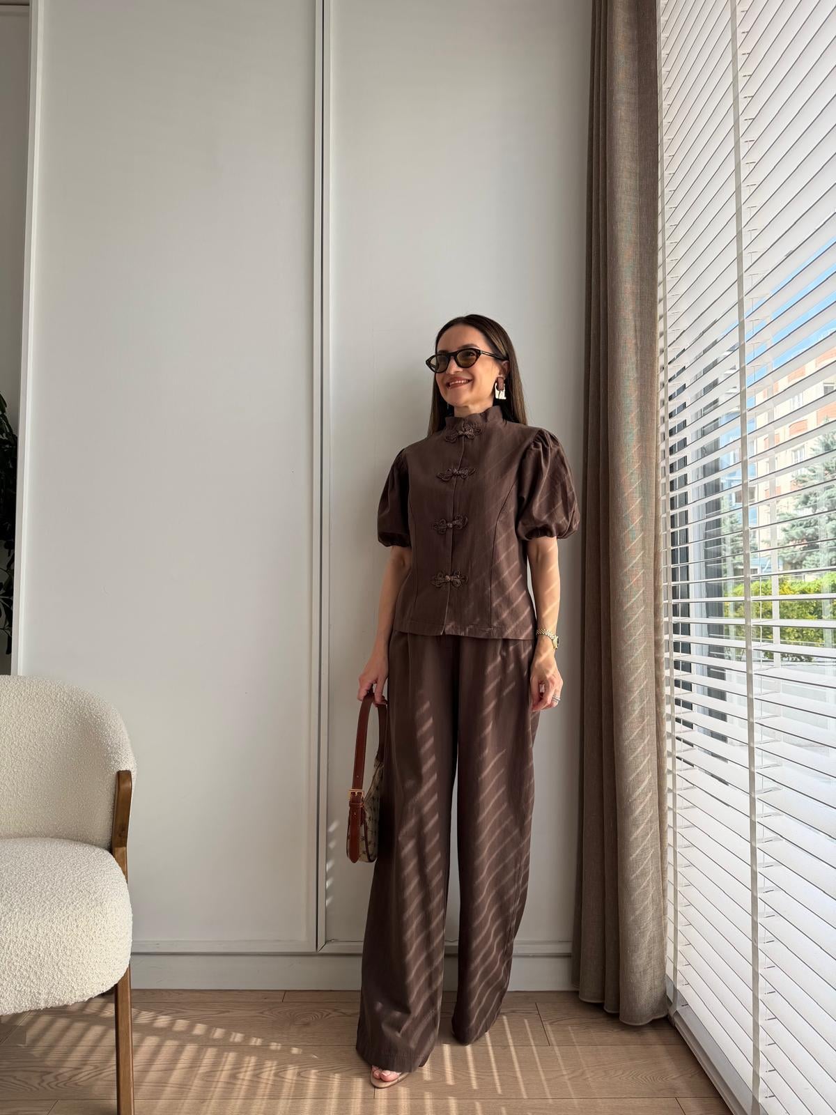 Kahve rengi Düğme Detaylı Kısa Kol Keten Takım 9149