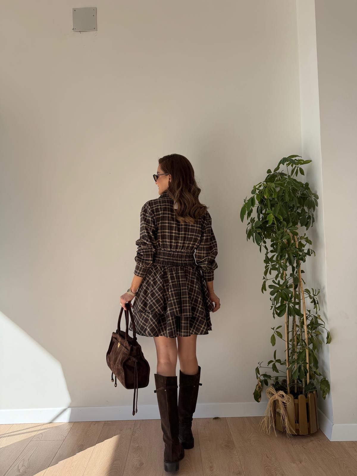 Kahve rengi Ekose Desen Beli Lastikli Elbise 02579
