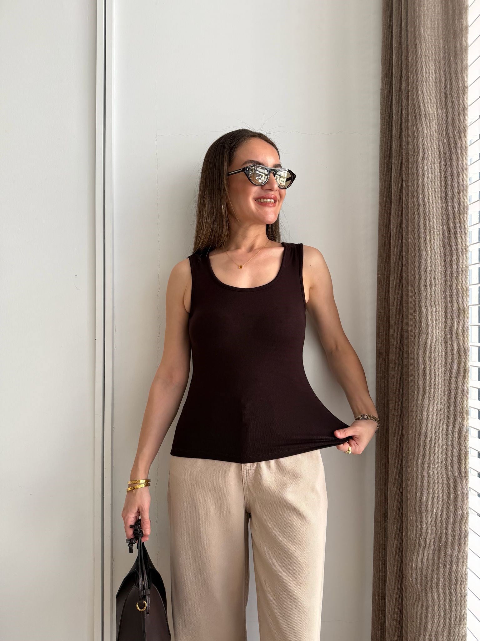 Kahve rengi Göğüs Pedli Askılı Atlet 1592