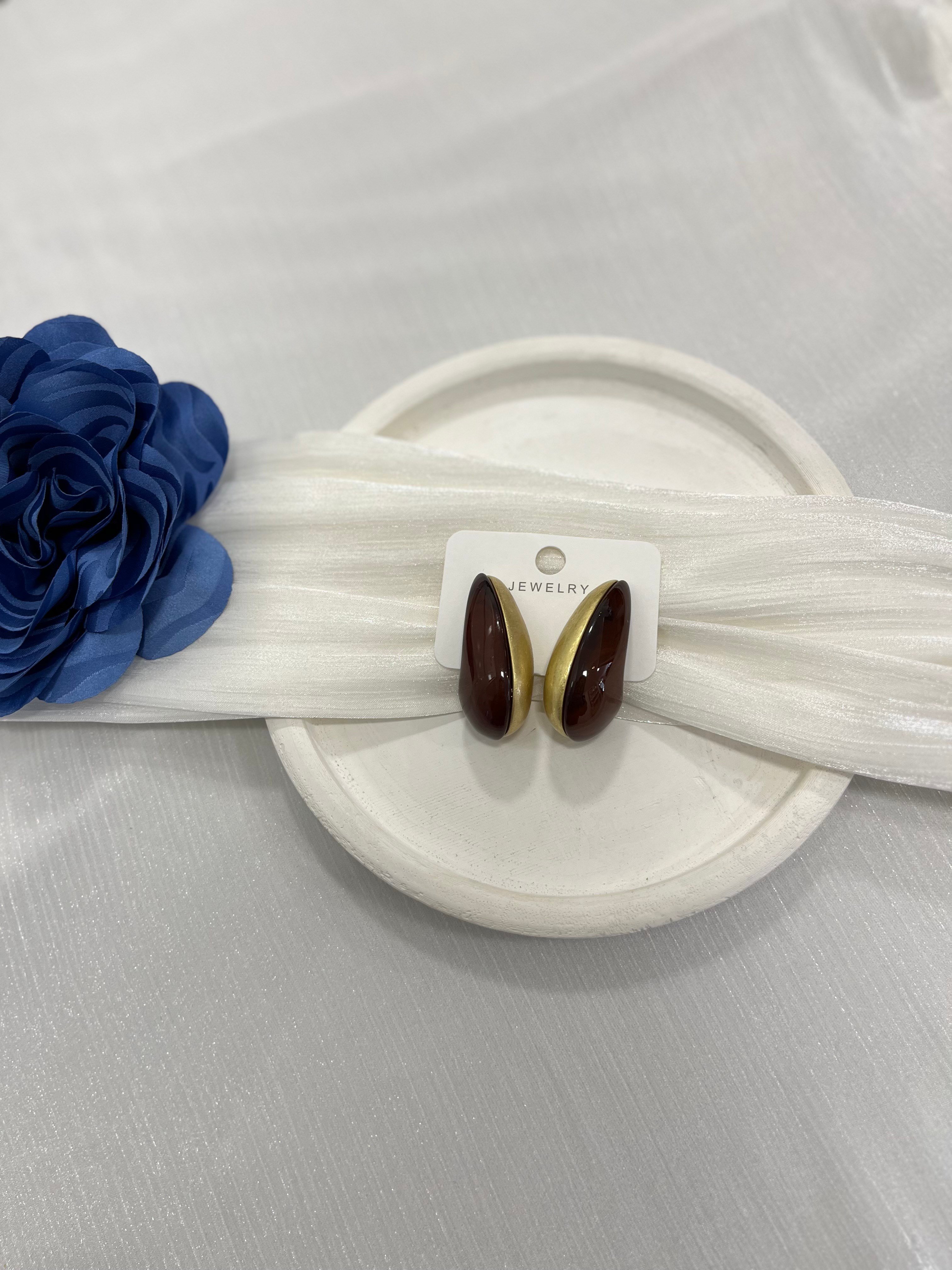 Kahve rengi Gold Detaylı Damla Küpe KP63