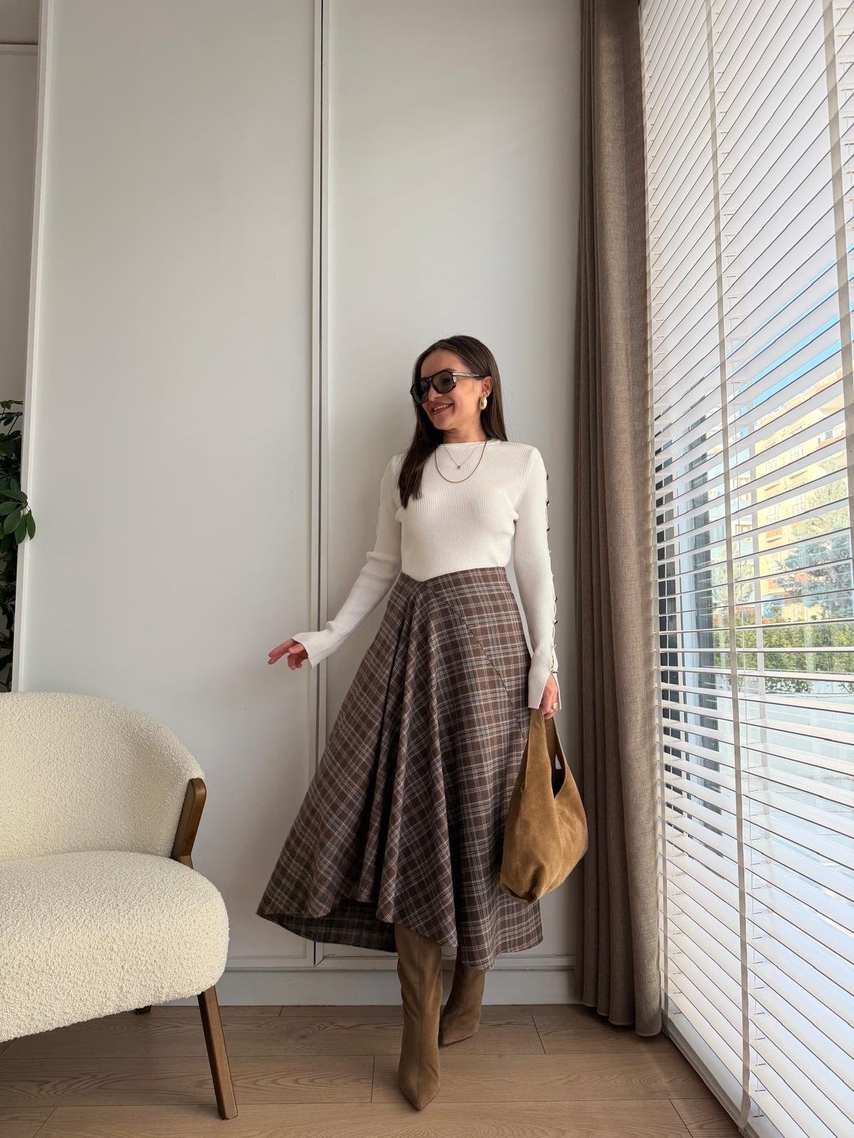 Kahve rengi İnce Pile Detaylı Ekoseli Midi Boy Etek 0377