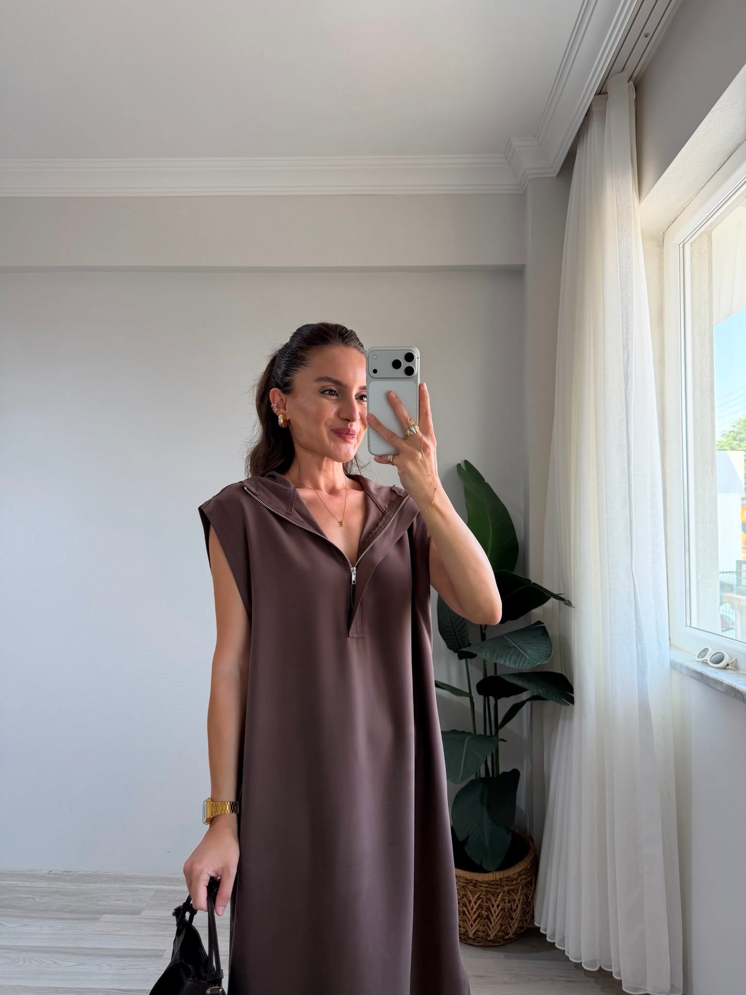 Kahve rengi Kapşonlu Sıfır Kol Tensel Elbise 4155