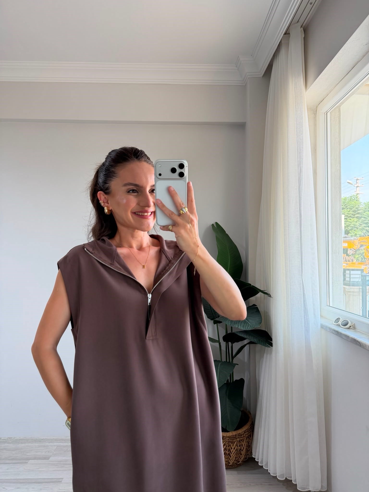 Kahve rengi Kapşonlu Sıfır Kol Tensel Elbise 4155