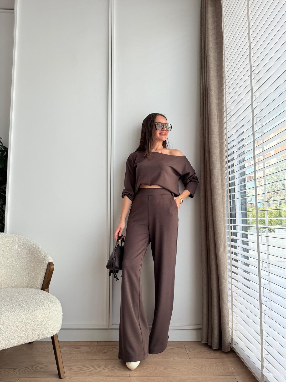 Kahve rengi Kayık Yaka Modal Kumaş Bluz Pantolon Takım 255335