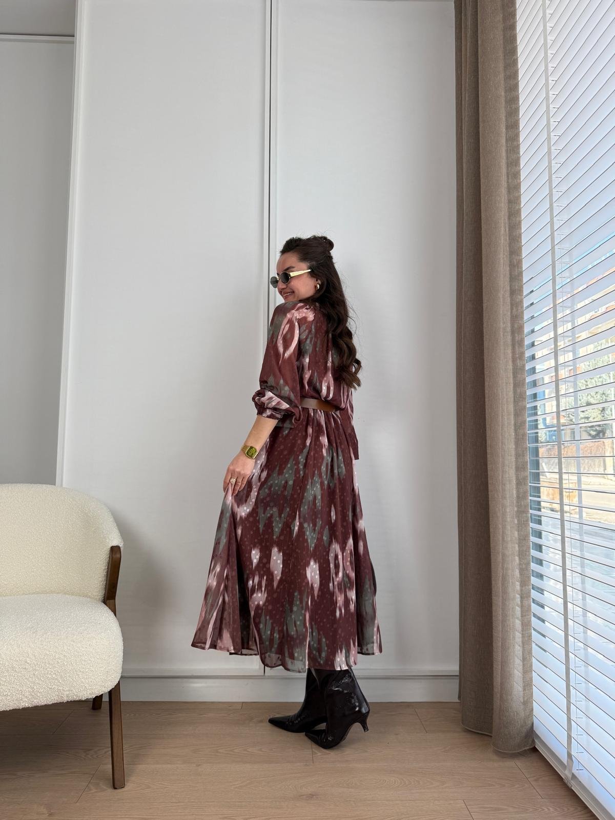 Kahve rengi Kemerli Astarlı Şifon Elbise 3003