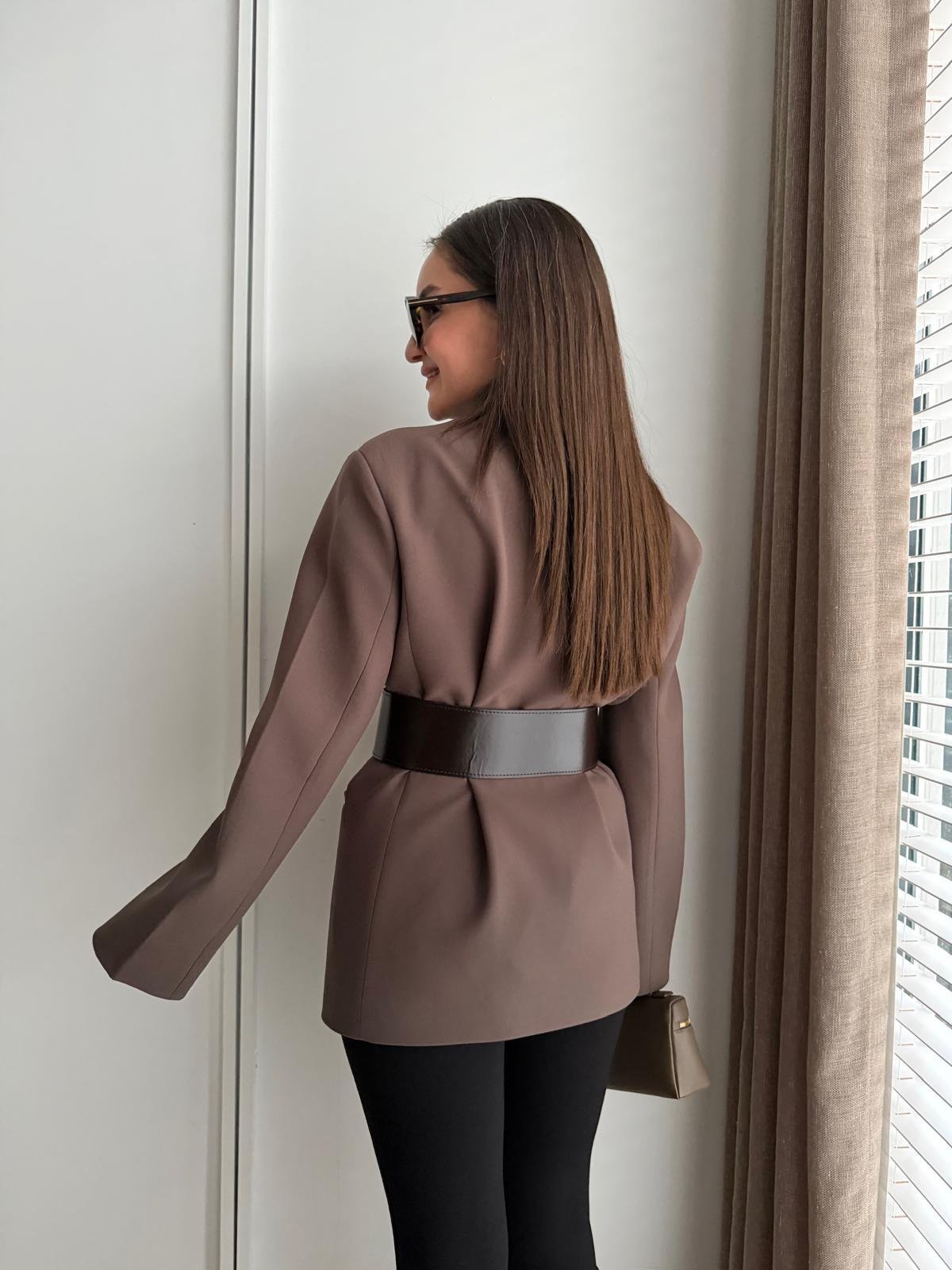 Kahve rengi Kemerli Atlas Blazer Ceket 9691