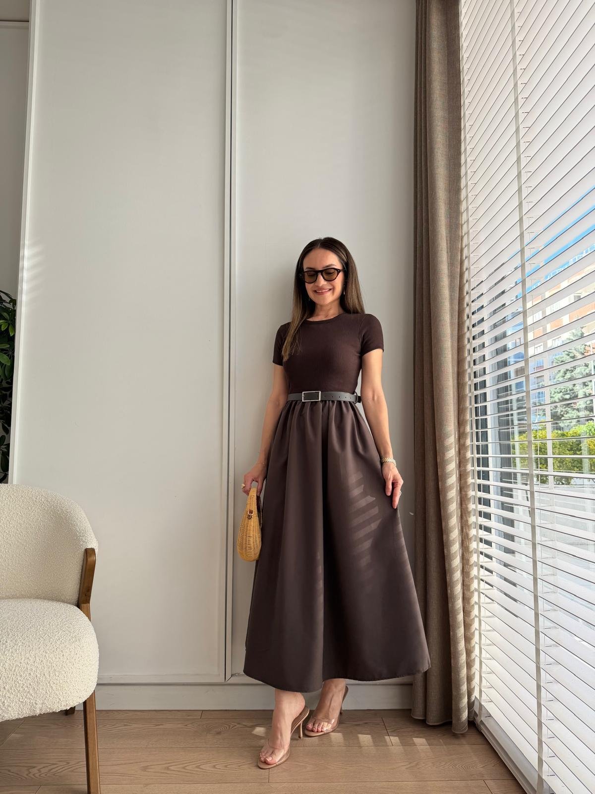 Kahve rengi Kemerli Eteği Poplin Elbise 4113