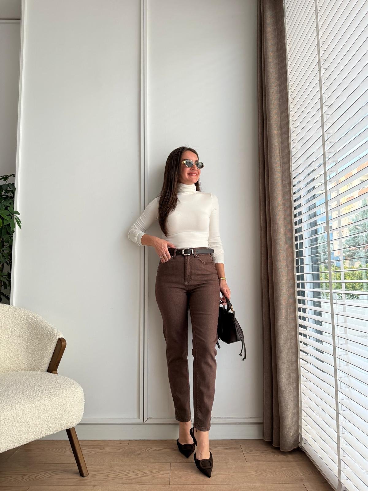 Kahve rengi Kemerli Mom Jean D891