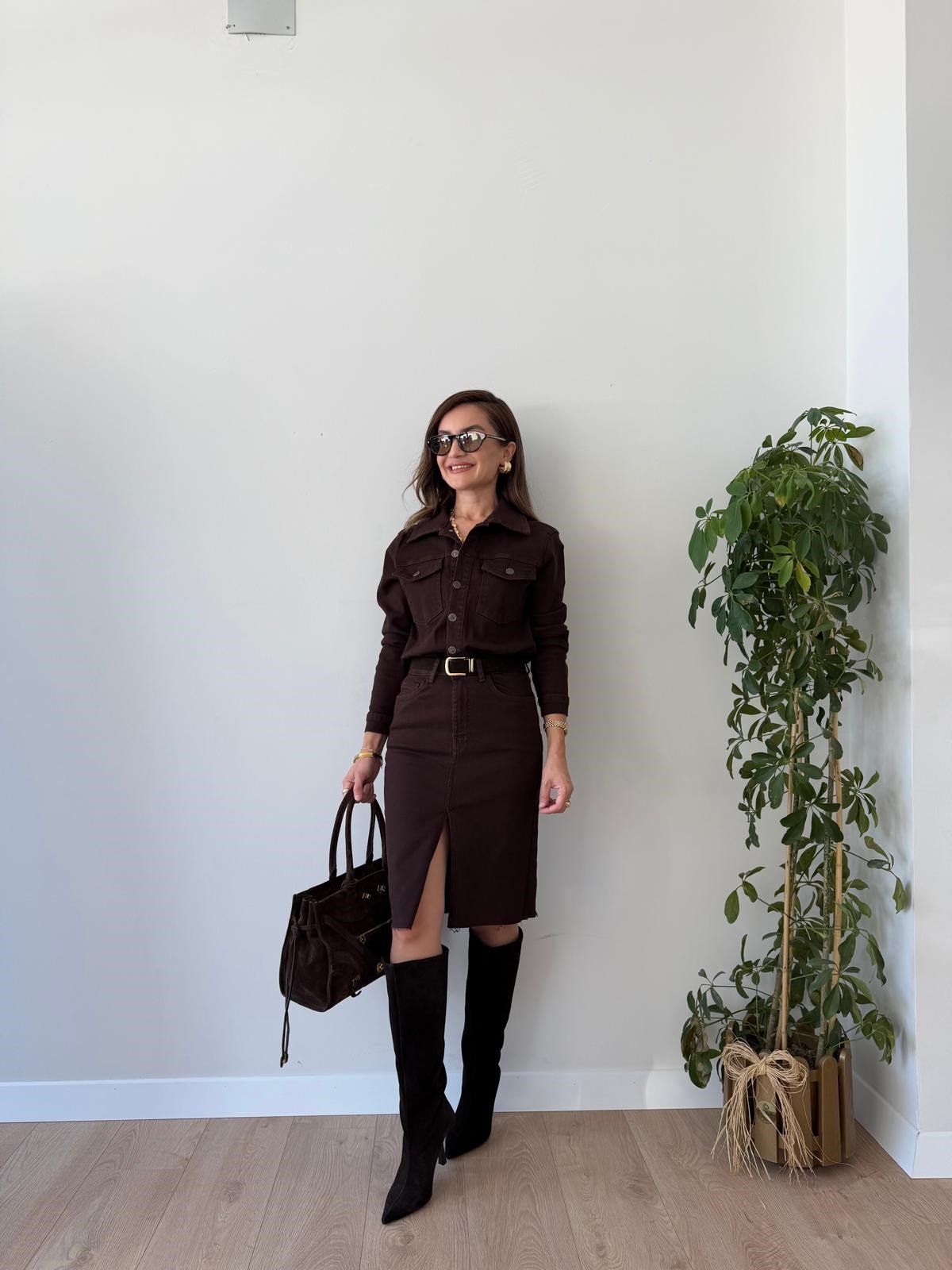 Kahve rengi Kemerli Yırtmaçlı Jean Elbise 3087